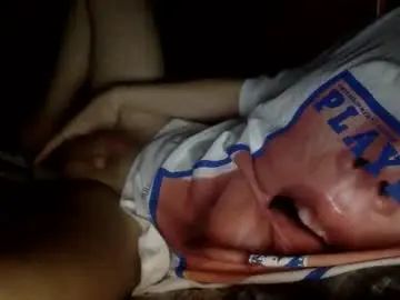 Gay sex chat with angeliccvxmm - camgaychat.com - Britain