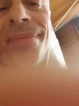 Gay sex chat with louki_fun - camgaychat.com - Greece