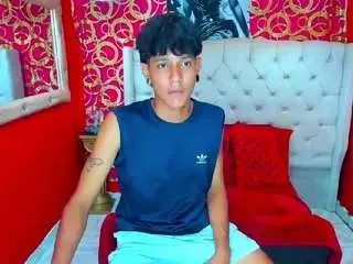 Gay sex chat with straightyoungpein - camgaychat.com