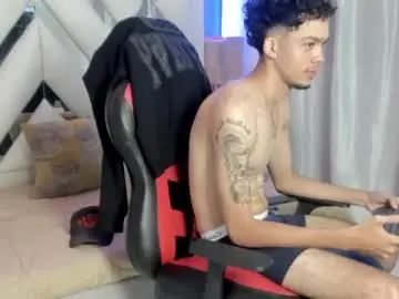 Gay sex chat with thiago_preston - camgaychat.com - Britain