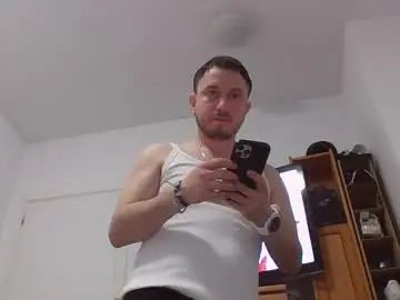 Gay sex chat with latenightcolombian - camgaychat.com - Britain