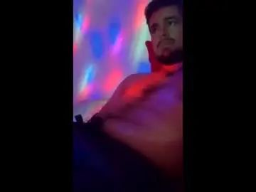 Gay sex chat with gonzaloreyna016 - camgaychat.com - Britain