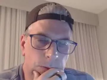 Gay sex chat with sorinil - camgaychat.com - Britain