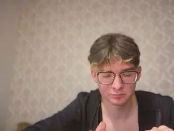 Gay sex chat with niksikor - camgaychat.com - Russia