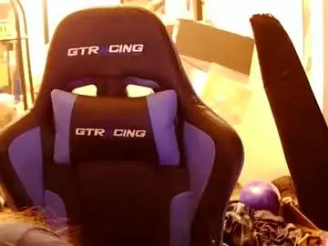 Gay sex chat with joeyboi1123 - camgaychat.com - Britain