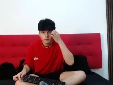 Gay sex chat with lunaydream - camgaychat.com