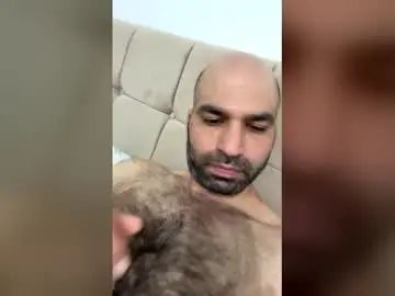 Gay sex chat with waqasshaukat762 - camgaychat.com - Britain