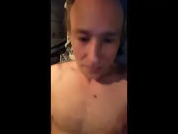 Gay sex chat with marcleveille7227 - camgaychat.com - Britain