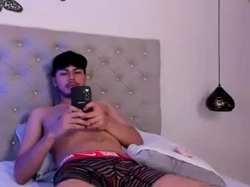 Gay sex chat with izack_01 - camgaychat.com - Spain