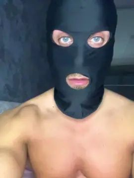 Gay sex chat with Urus86 - camgaychat.com - Britain