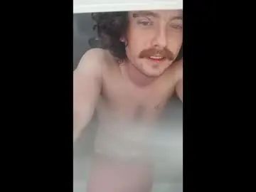 Gay sex chat with thatguy695973 - camgaychat.com - Britain