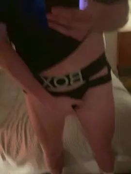 Gay sex chat with WilliamGe0ffrey - camgaychat.com - Britain