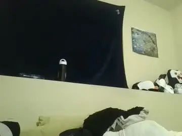 Gay sex chat with youkanaramen420 - camgaychat.com - Britain