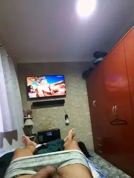 Gay sex chat with Sozinho33 - camgaychat.com - Portugal