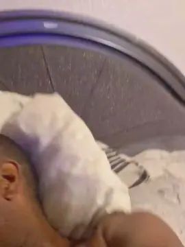 Gay sex chat with LAEZAR84_ - camgaychat.com - Britain