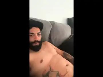 Gay sex chat with pmgaitan1986 - camgaychat.com - Britain