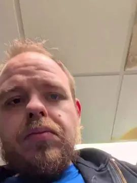 Gay sex chat with Bluecollardaddi - camgaychat.com - Britain