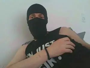 Gay sex chat with SubmCumWhore - camgaychat.com - Britain