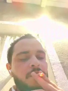 Gay sex chat with Jhonp99 - camgaychat.com - Britain