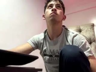 Gay sex chat with kei-23 - camgaychat.com