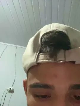 Gay sex chat with gabriel5458 - camgaychat.com - Portugal