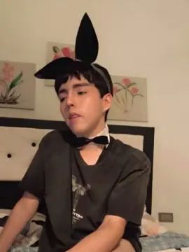 Gay sex chat with Lucca__555 - camgaychat.com - Britain