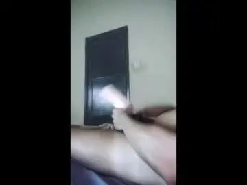 Gay sex chat with leonardogjj - camgaychat.com - Britain