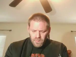 Gay sex chat with camb46ux1 - camgaychat.com - Britain