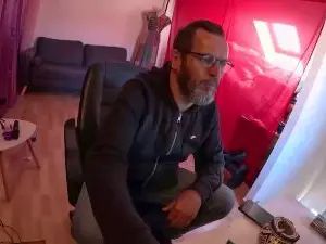 Gay sex chat with PatrickTalkshow - camgaychat.com - France