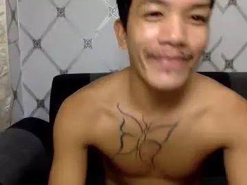 Gay sex chat with itsme_urboy - camgaychat.com - Britain