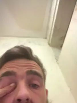 Gay sex chat with Sean887 - camgaychat.com - Britain