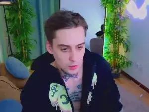 Gay sex chat with drillfilow - camgaychat.com - Russia