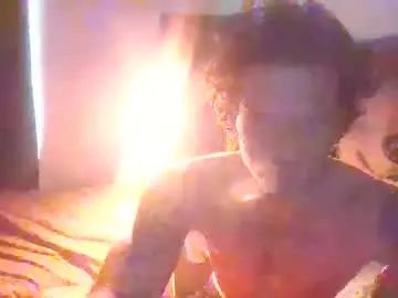 Gay sex chat with moondoggie00111 - camgaychat.com - Britain