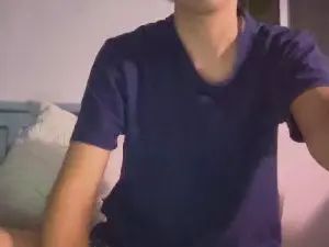 Gay sex chat with candyperfumeboy - camgaychat.com - Britain