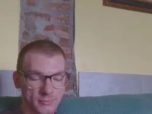 Gay sex chat with brenden02 - camgaychat.com - Britain