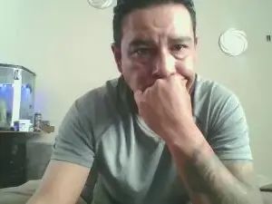 Gay sex chat with Leonardobebe - camgaychat.com - Britain