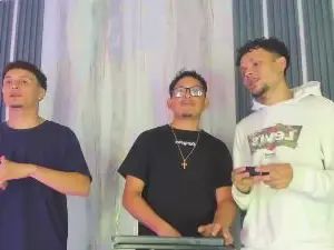 Gay sex chat with DynastyofMadnes - camgaychat.com - Britain