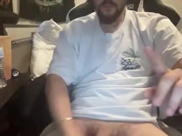 Gay sex chat with bigvienboy - camgaychat.com - Britain