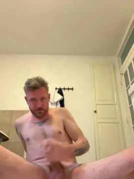 Gay sex chat with Jackfrost6543 - camgaychat.com - Britain