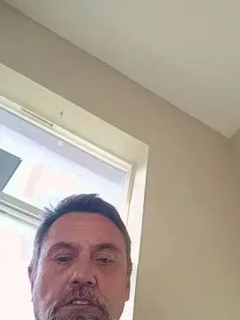 Gay sex chat with weslybean96 - camgaychat.com - Britain