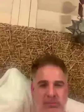 Gay sex chat with Bradtx - camgaychat.com - Britain