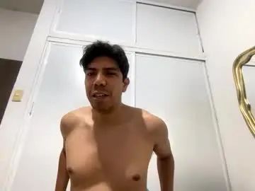 Gay sex chat with dobleee777 - camgaychat.com - Britain