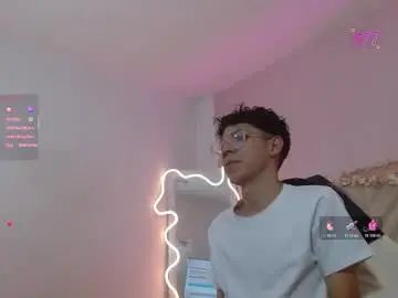 Gay sex chat with ryu_tay - camgaychat.com - Britain