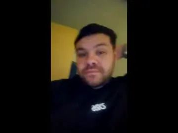 Gay sex chat with trio141995 - camgaychat.com - Britain