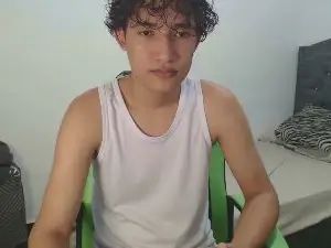 Gay sex chat with boy_coll - camgaychat.com - Britain