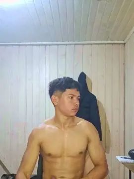 Gay sex chat with Isaack1ng - camgaychat.com - Portugal