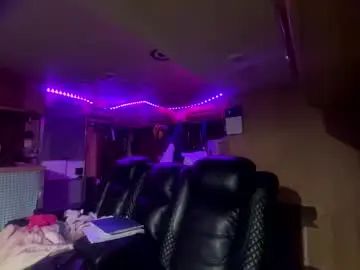 Gay sex chat with wingnuttowerguy - camgaychat.com - Britain