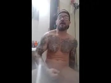 Gay sex chat with blackdoug157420 - camgaychat.com - Britain