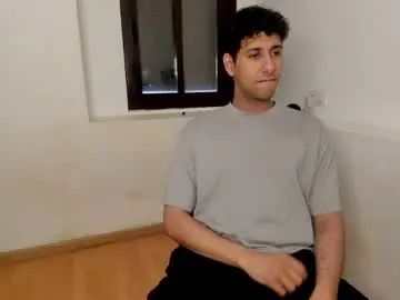 Gay sex chat with tom_mars - camgaychat.com - Britain