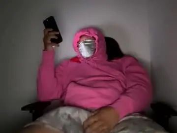 Gay sex chat with dldiscreet1612 - camgaychat.com - Britain